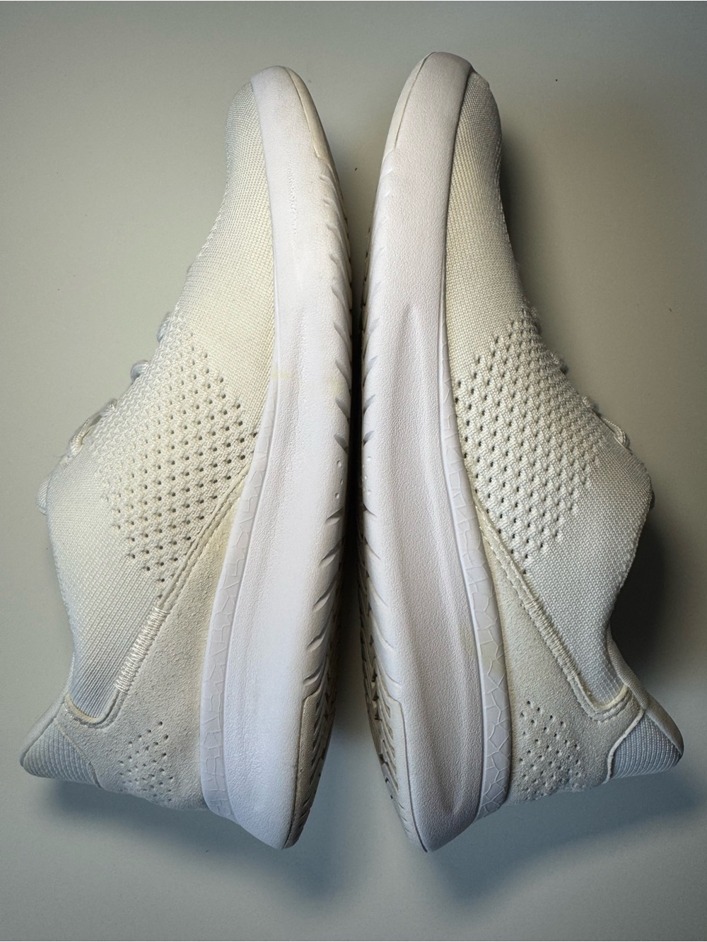 Kizik Lima hands-free slip-on sneaker for Unisex size M8.5 / W 10 - Picture 9 of 14